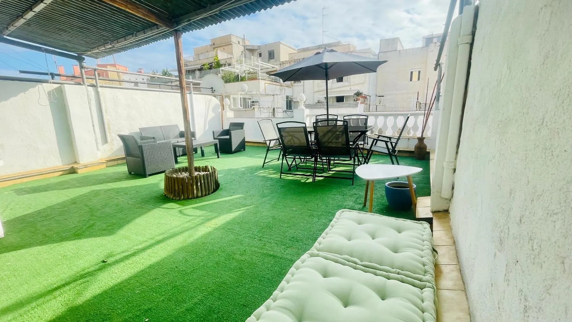 Atico Con Terraza En El Centro De Tarragona Apartment 0*,  Spain