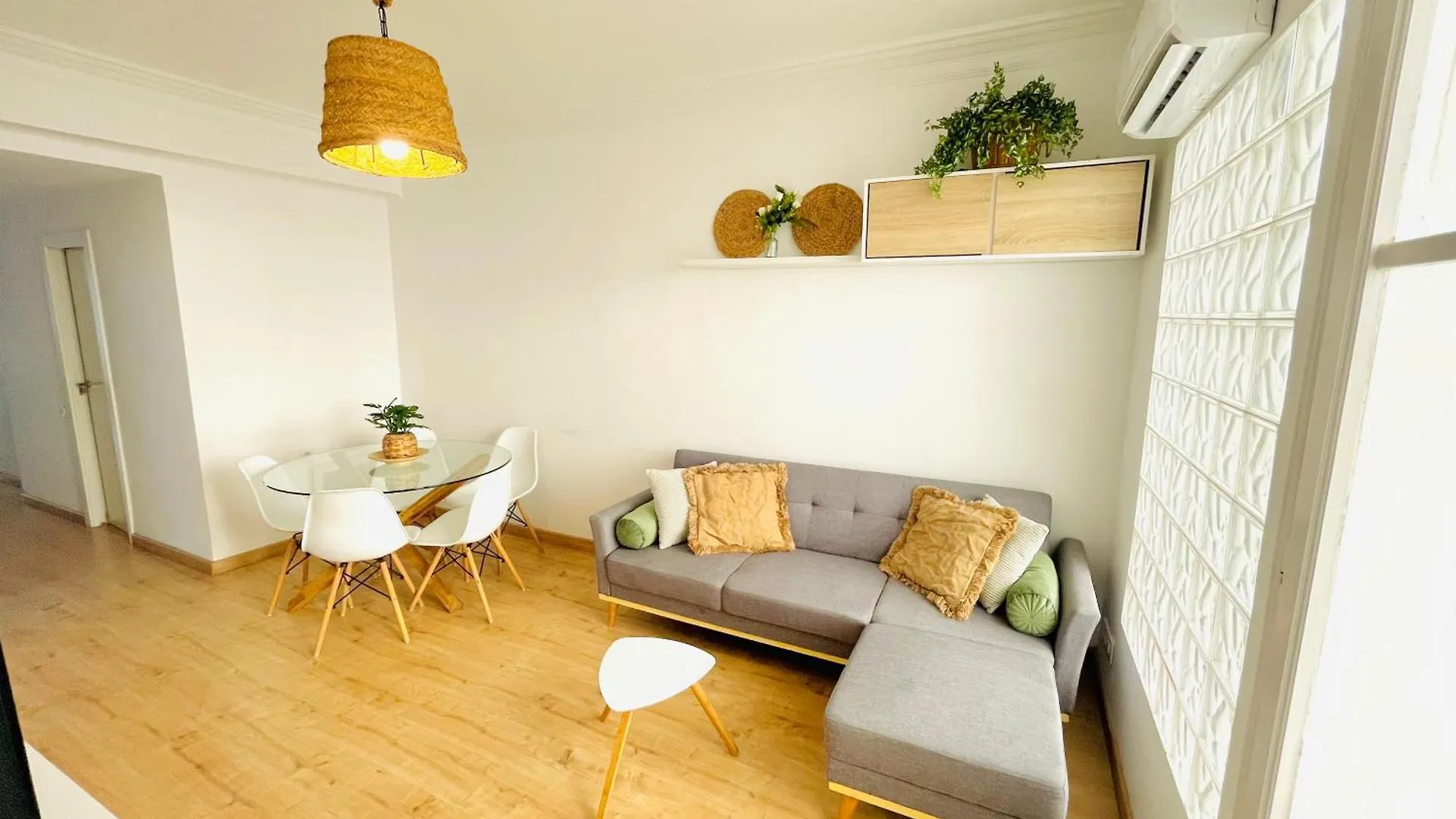 Atico Con Terraza En El Centro De Tarragona Apartment