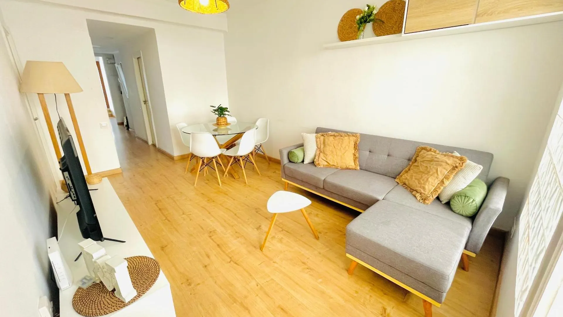 Atico Con Terraza En El Centro De Tarragona Apartment 0*,  Spain